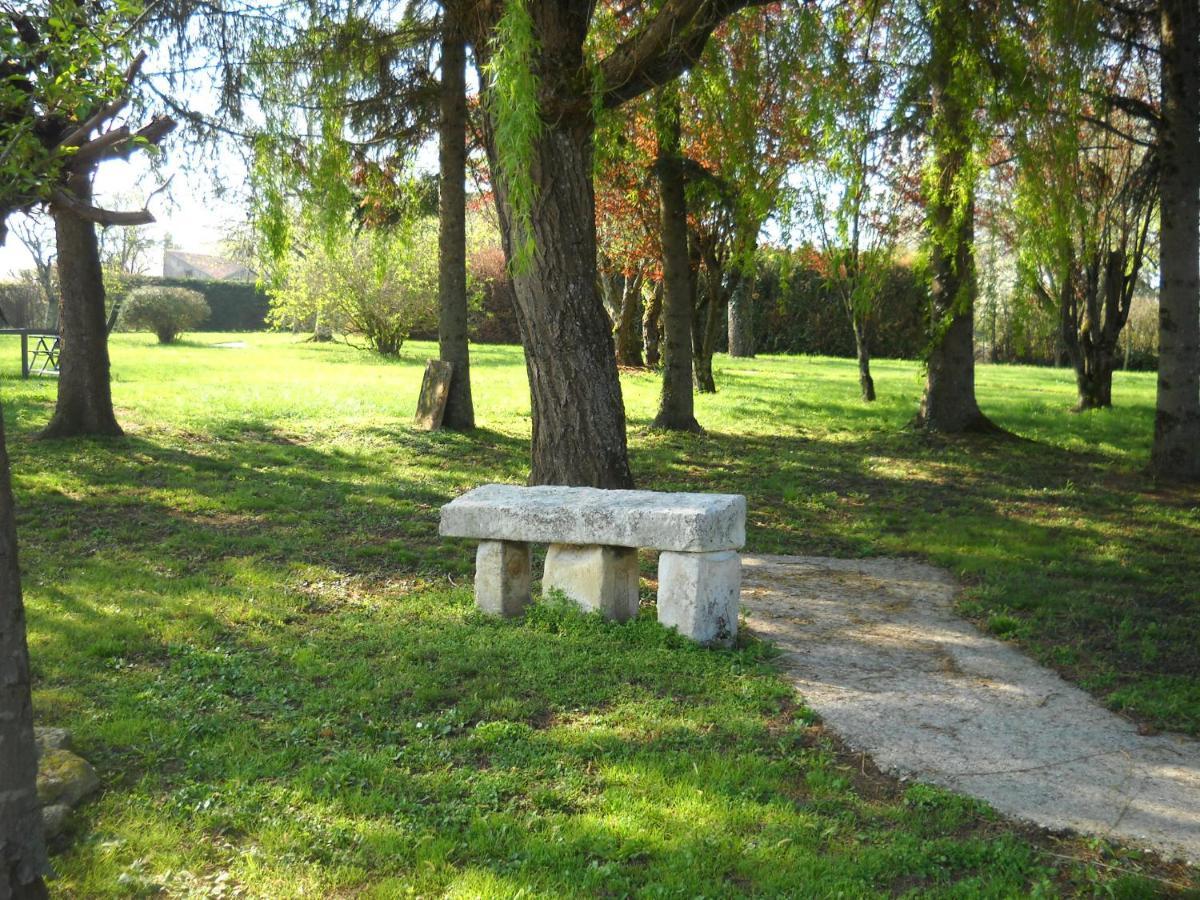 Relais Des Vignottes Bed and Breakfast Chevannes  Buitenkant foto